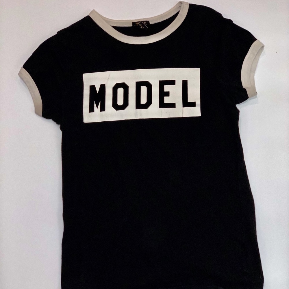 Forever 21 S “Model” T-shirt